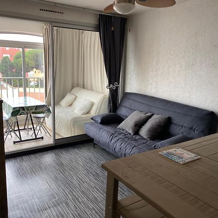 Studio Avec Belle Vue Sur Le Port Apartment Agde Bagian luar foto