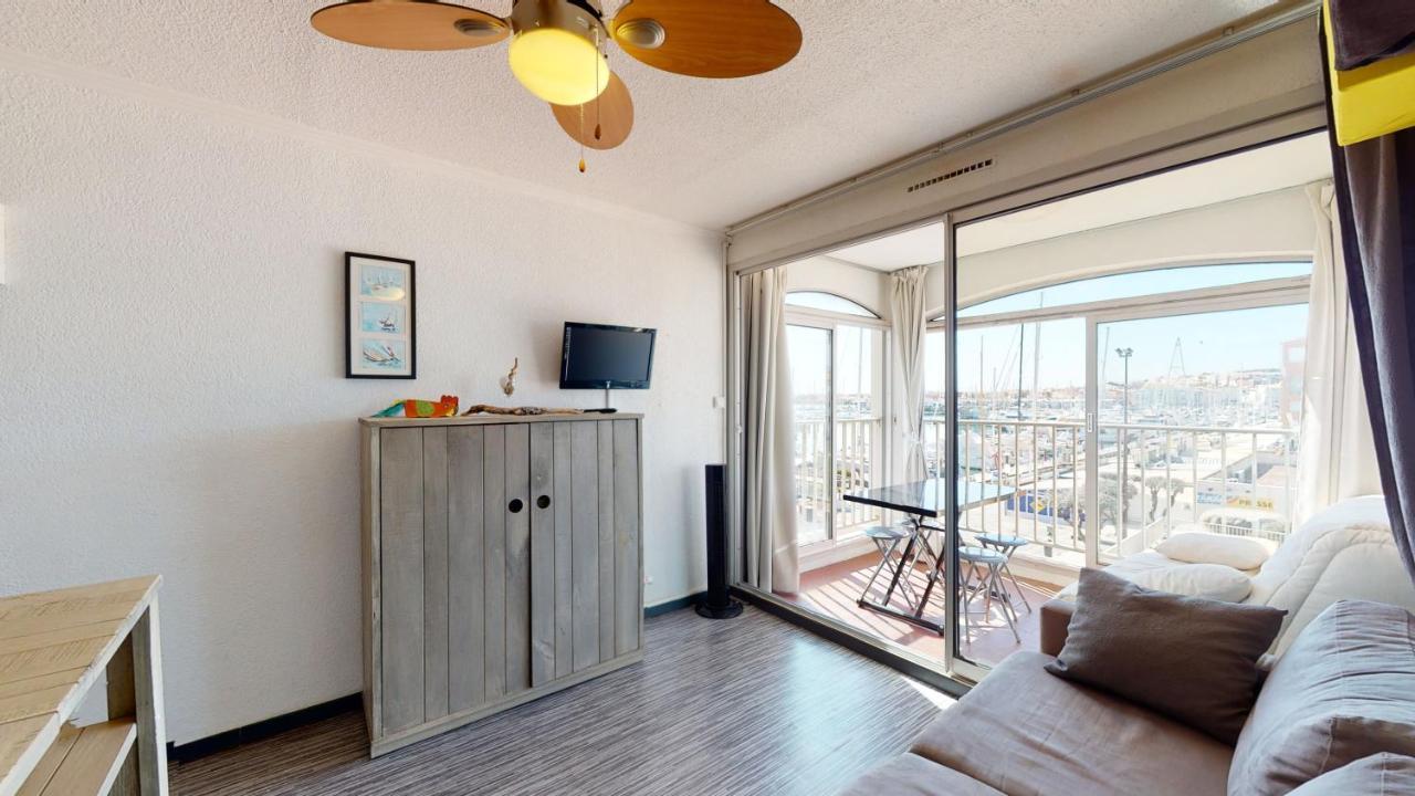 Studio Avec Belle Vue Sur Le Port Apartment Agde Bagian luar foto