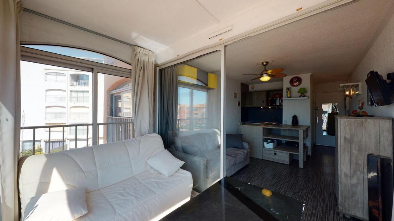 Studio Avec Belle Vue Sur Le Port Apartment Agde Bagian luar foto