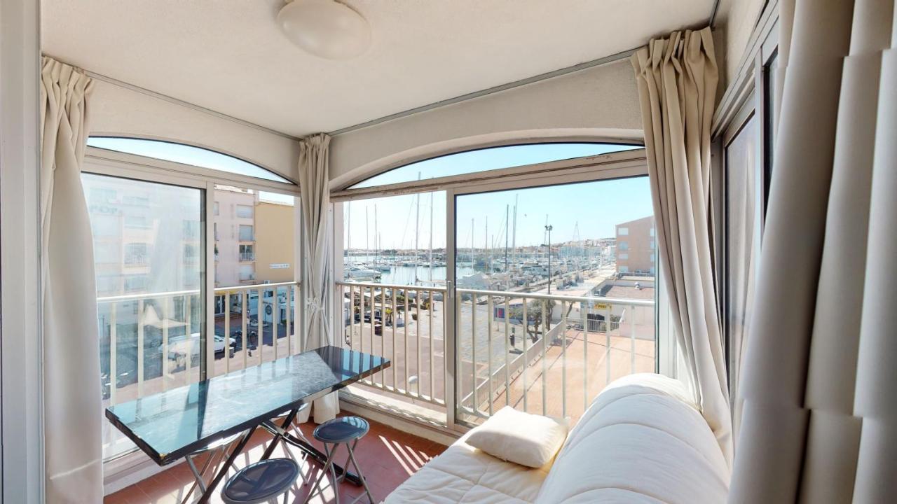 Studio Avec Belle Vue Sur Le Port Apartment Agde Bagian luar foto