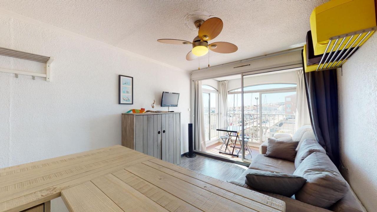 Studio Avec Belle Vue Sur Le Port Apartment Agde Bagian luar foto